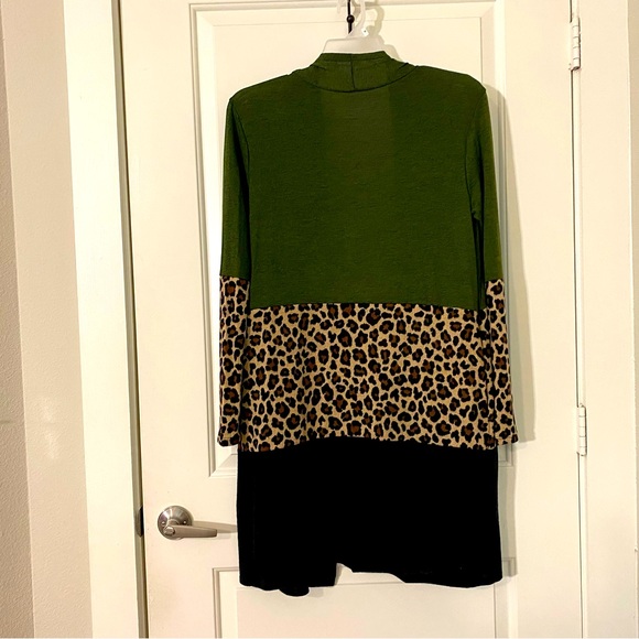 HAPTICS BOHO LEOPARD ANIMAL COLOR BLOCK MEDIUM LONG SLEEVE POCKETS CARDIGAN - Picture 9 of 12